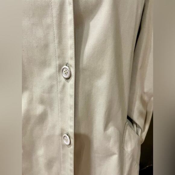 London Fog Trench Coat VTG Sz 10P Tan made in Baltimore Versatile Sophisticated - Picture 3 of 10